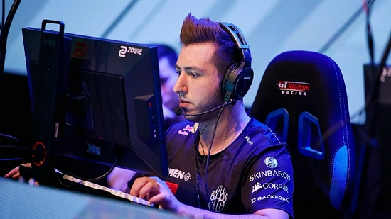 美国海军陆战队士兵增派中东局势紧张